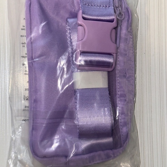 Lululemon fanny crossbody - Picture 3 of 3